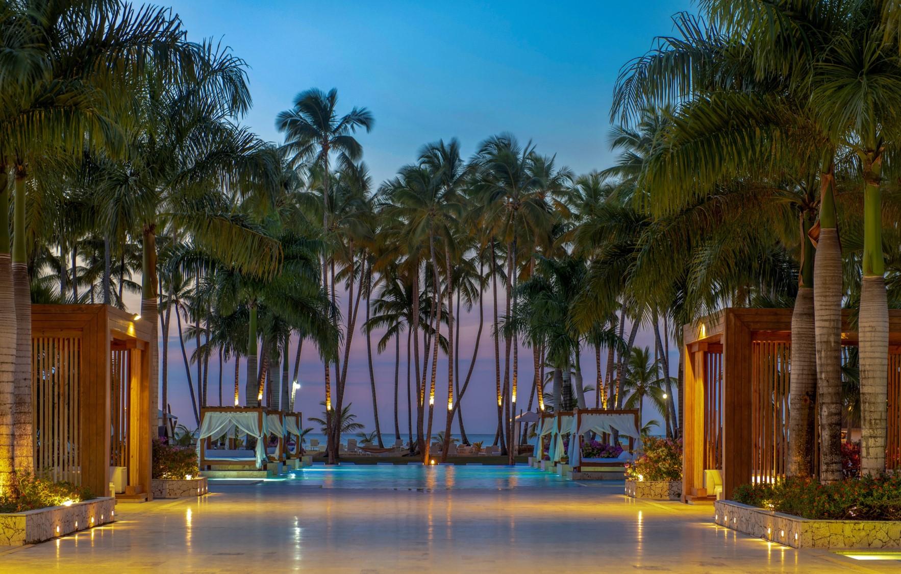 Viva V Samana By Wyndham, A Trademark Adults All Inclusive Las Terrenas Exterior foto The beach at the resort