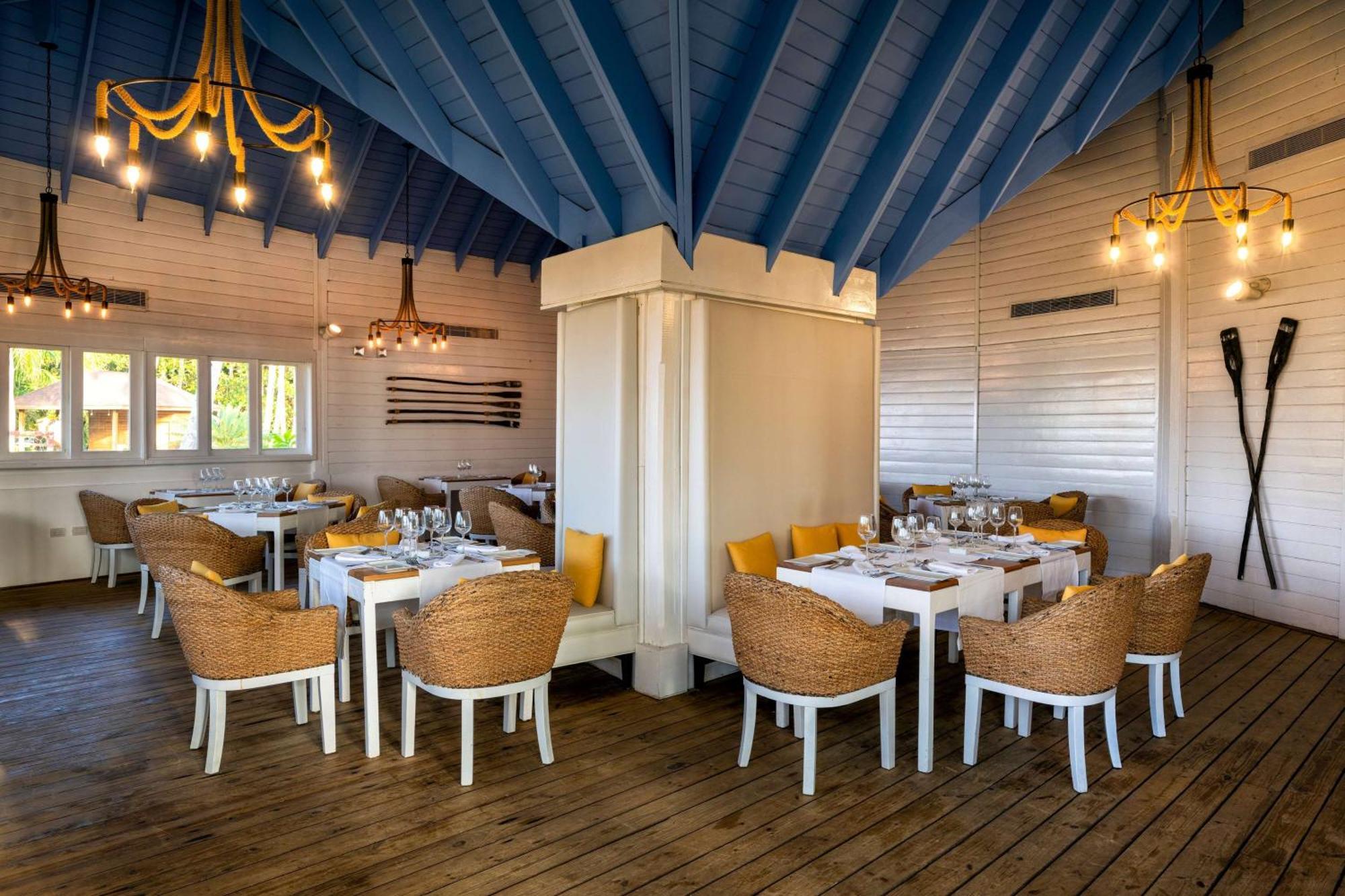 Viva V Samana By Wyndham, A Trademark Adults All Inclusive Las Terrenas Exterior foto Restaurant